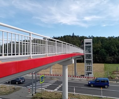 Kładka nad zakopianką gotowa. Otwarcie we wtorek