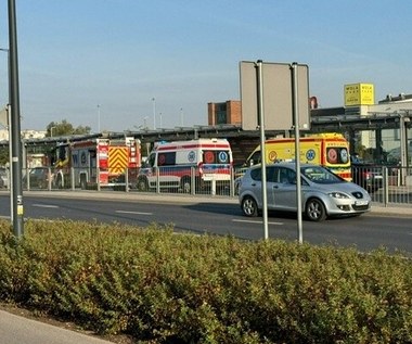 Poważny wypadek w Warszawie. Zderzyły się trzy samochody