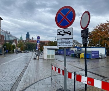 ​Odholowane auta, zakaz noszenia broni. Kraków szykuje się na zjazd prezydentów UE