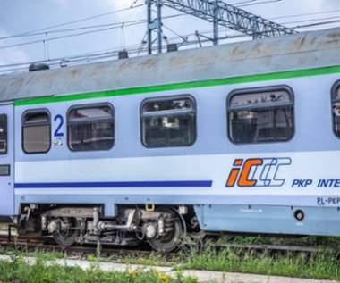 Pociąg Intercity na niewłaściwym torze. 400 pasażerów w środku