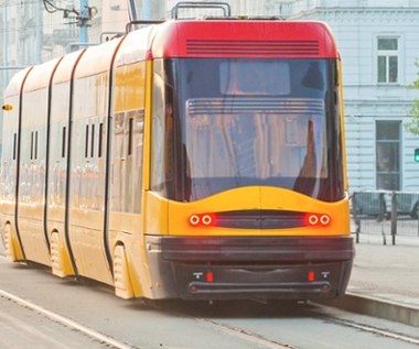 Wypadek na budowie trasy tramwajowej do Wilanowa. Ranny jeden z pasażerów