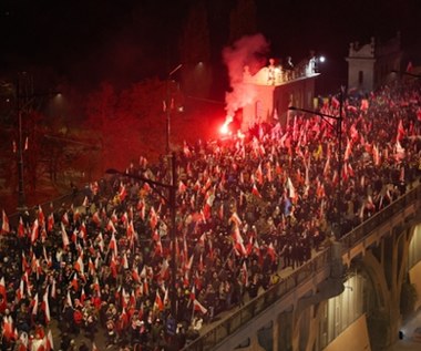 90 tys. uczestników Marszu Niepodległości. Bez poważniejszych incydentów [RELACJA]