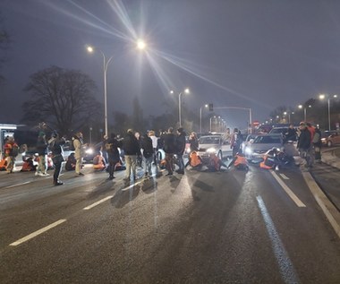 Blokada Wisłostrady. Kierowcom puściły nerwy