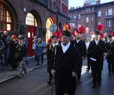 Barbórka ruszyła, orkiestra zagrała. Zobacz nagranie z Nikiszowca