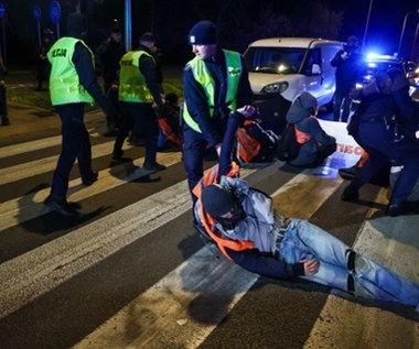 Ostatnie Pokolenie zablokowało Wisłostradę. Szybka reakcja policji