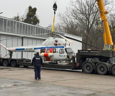 Policyjny śmigłowiec MI-2 trafił do zbiorów Muzeum Lotnictwa Polskiego w Krakowie