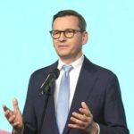 Mateusz Morawiecki zrzekł się immunitetu. W tle wybory kopertowe