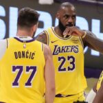 Derby Los Angeles dla Lakers! Tak gra najpopularniejszy duet NBA [WIDEO]